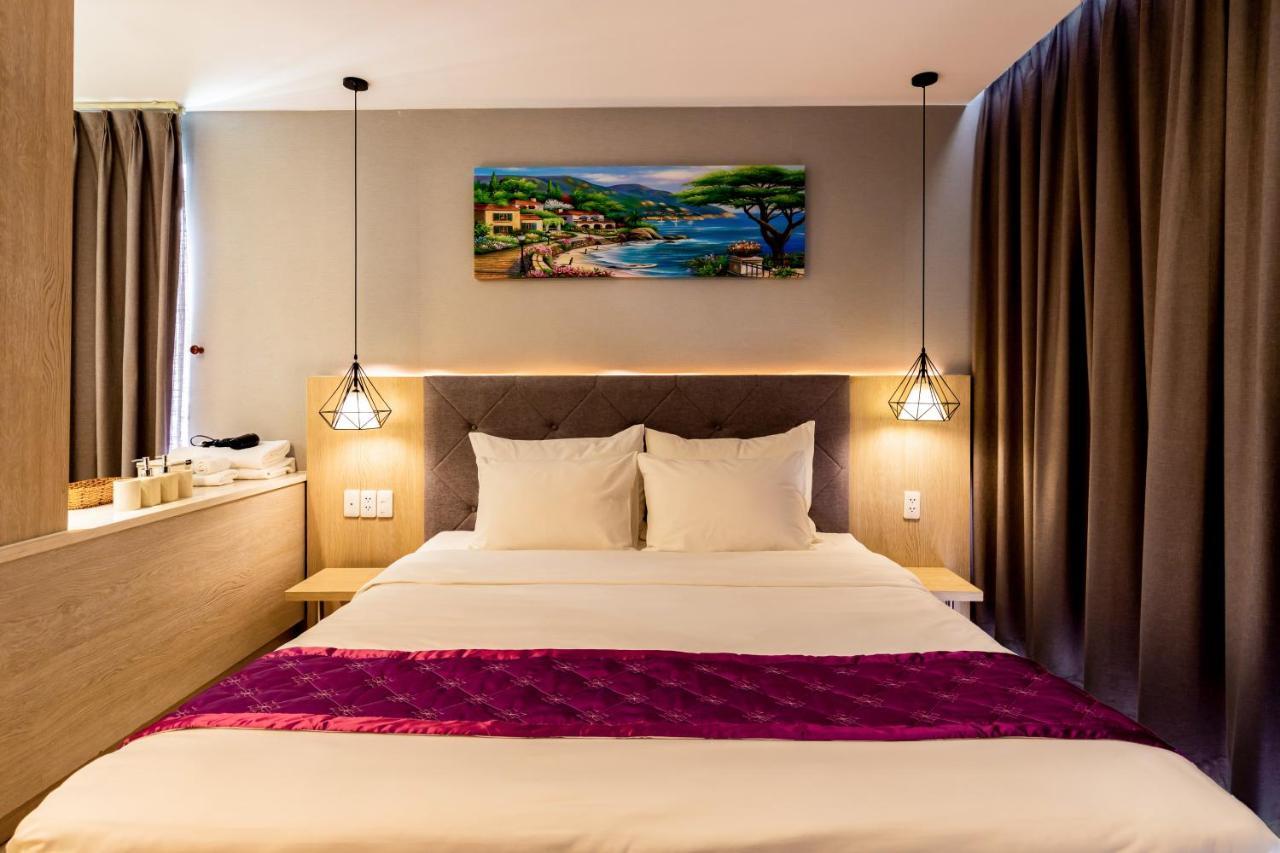 Okinawa Villas And Beach Club - Oceanami Resort Лонгхай Экстерьер фото