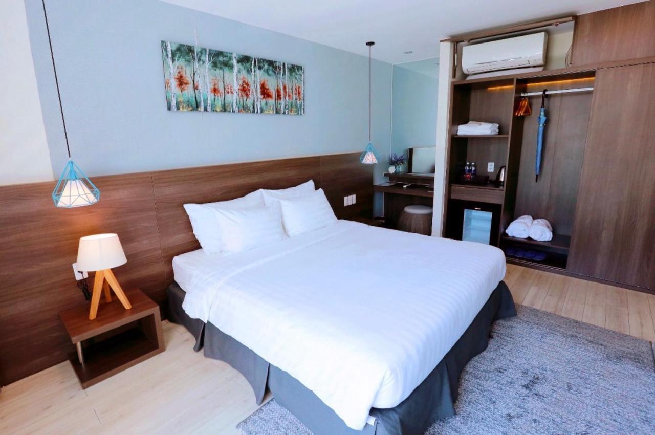 Okinawa Villas And Beach Club - Oceanami Resort Лонгхай Экстерьер фото