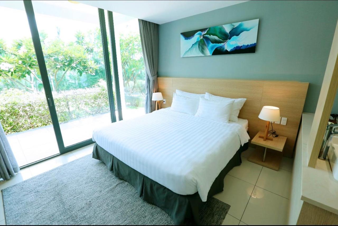 Okinawa Villas And Beach Club - Oceanami Resort Лонгхай Экстерьер фото